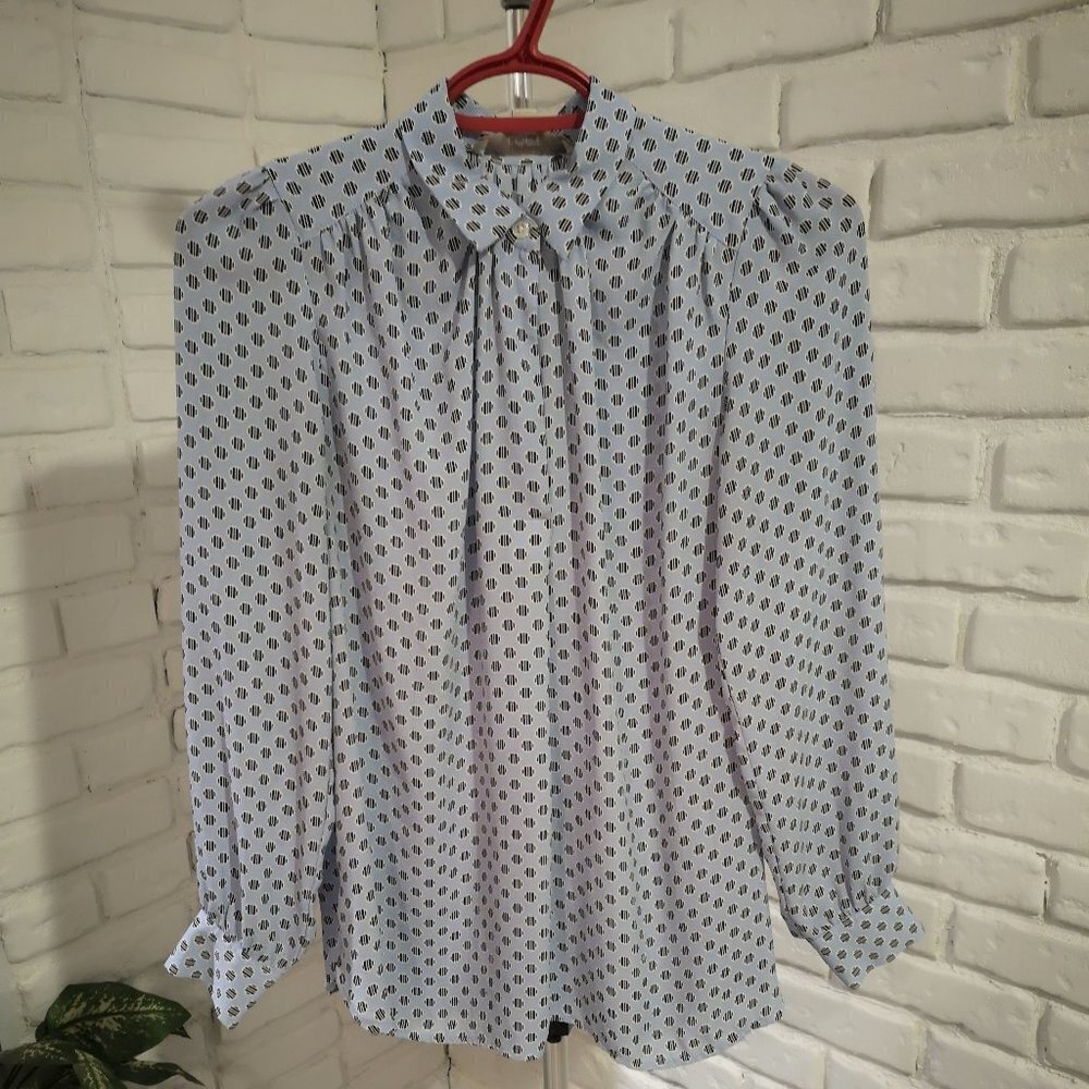 Anne Taylor Loft Petites Ladies Size XXSP Lt Blue w/ Black Long Sleeve Blouse